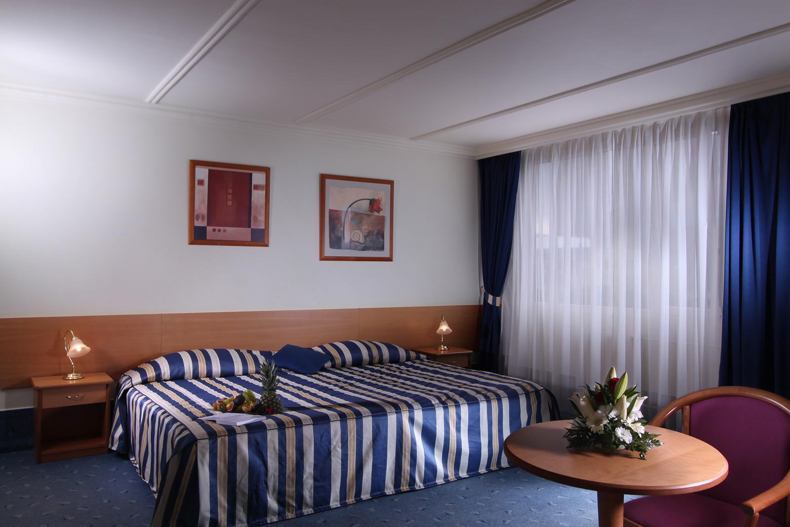Top Hotel Praha Zewnętrze zdjęcie
