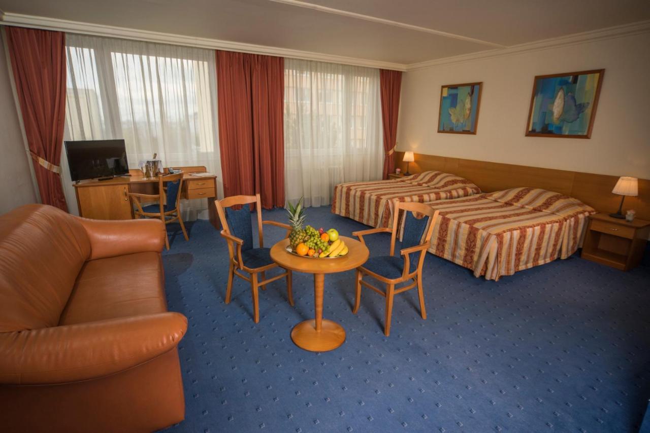 Top Hotel Praha Zewnętrze zdjęcie